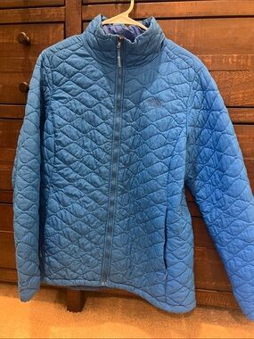 The North Face Light Blue Quilted Full-Zip Jacket Thermoball